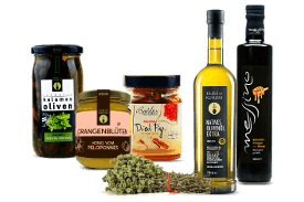 Griechisches Gourmetset von Taste of Koroni zum Vorteilspreis. Im Vorteilspaket enthalten sind: Kalamata-Oliven, griechischer Honig, Feigen, Natives Olivenöl extra, Balsamico und Oregano.